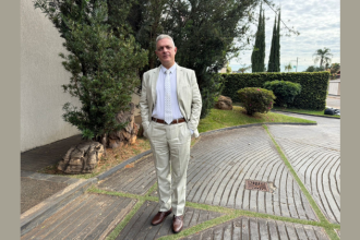 A aplicação do princípio da anterioridade é essencial, segundo Leonardo Manzan, para garantir que os contribuintes tenham tempo hábil de adaptação.