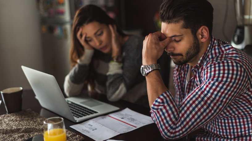 Cicero Viana Filho apresenta estratégias práticas para eliminar dívidas e retomar a saúde financeira.