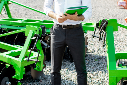 Hebron Costa Cruz de Oliveira mostra como o setor agropecuário pode inspirar estratégias de negócios sólidas.