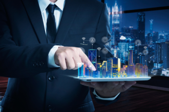 Para Alfredo Moreira Filho, a experiência é o alicerce que orienta decisões seguras e lideranças consistentes no ambiente empresarial.