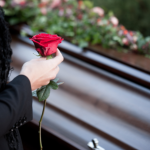 Educação profissional impulsionando a modernização do setor funerário com Tiago Oliva Schietti.